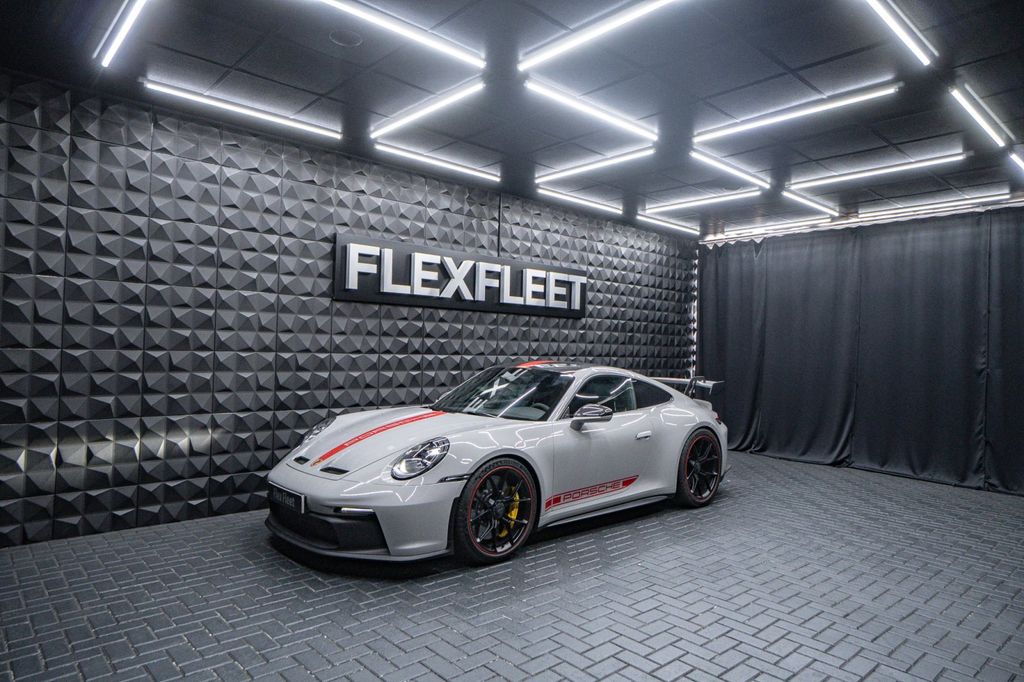 Porsche 992 2024