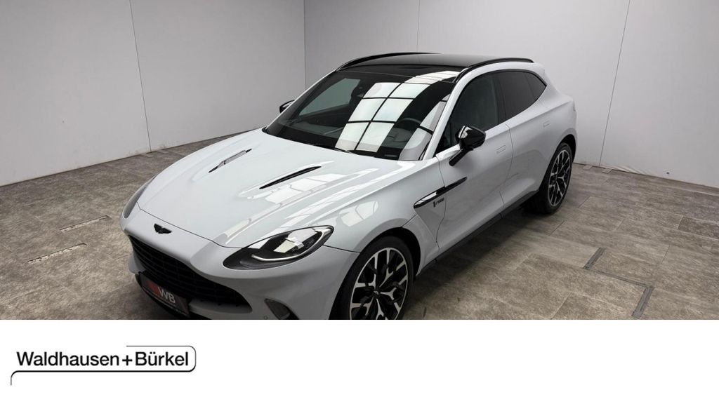 Aston Martin DBX 2021
