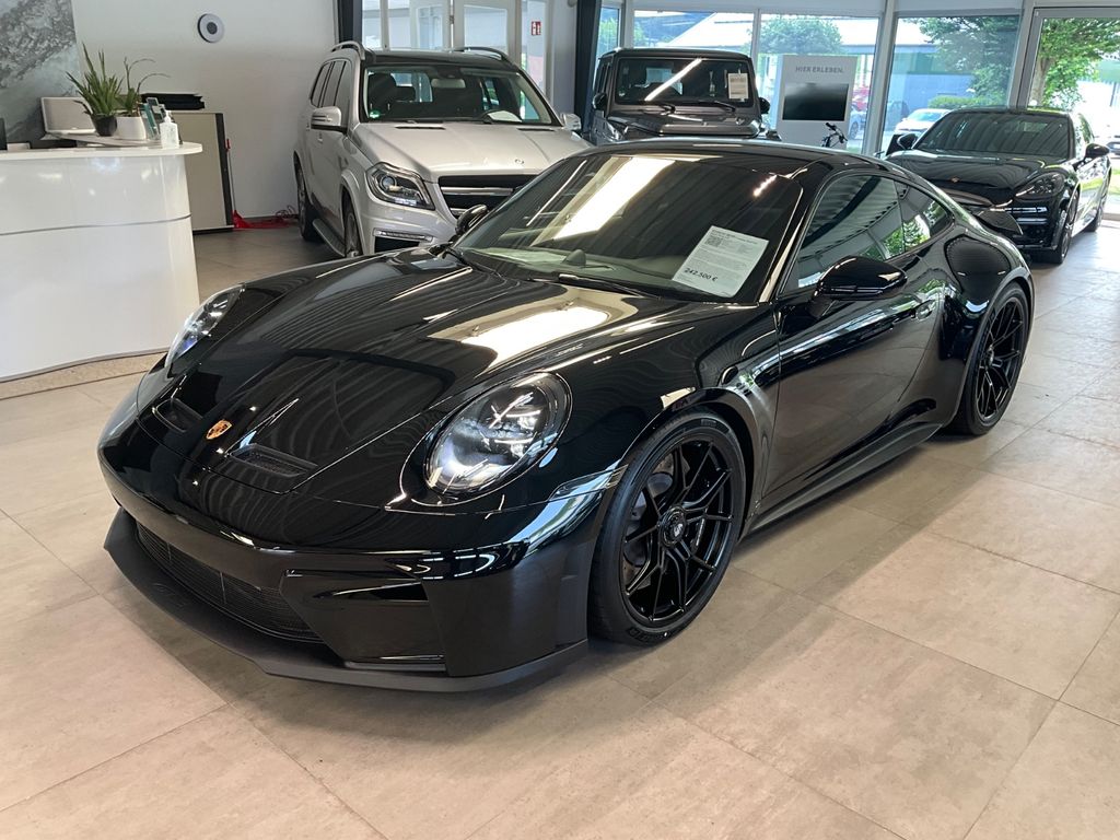 Porsche 992 2025