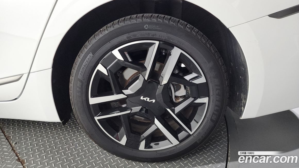 Kia K8 2025
