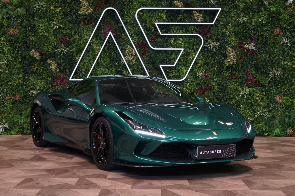 Ferrari F8 2022