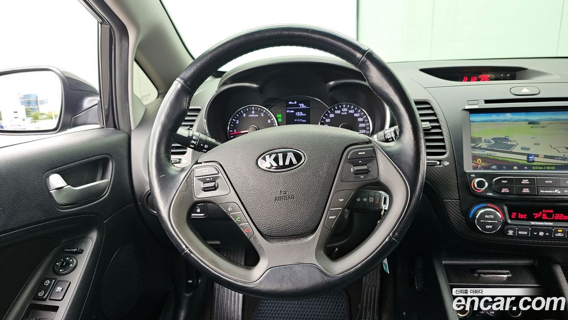 Kia K3 2015