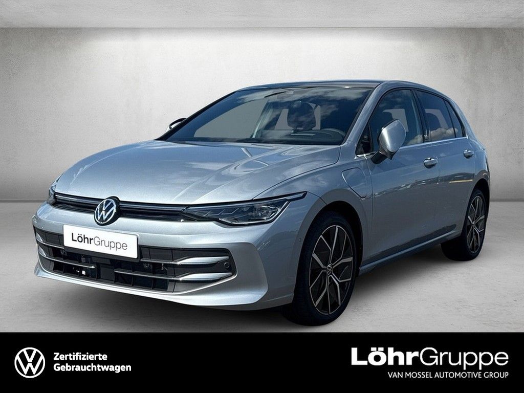 Volkswagen Golf 2025