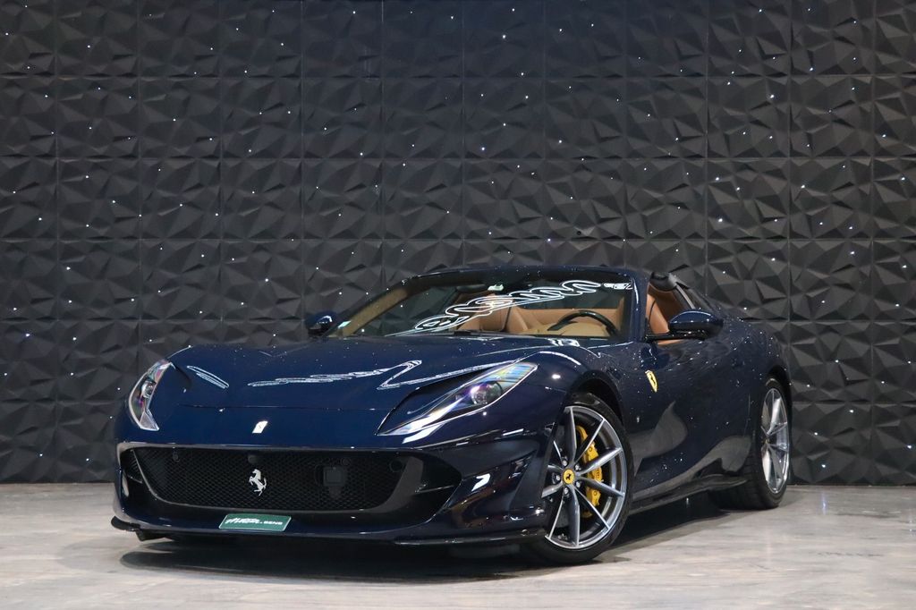Ferrari 812 2022