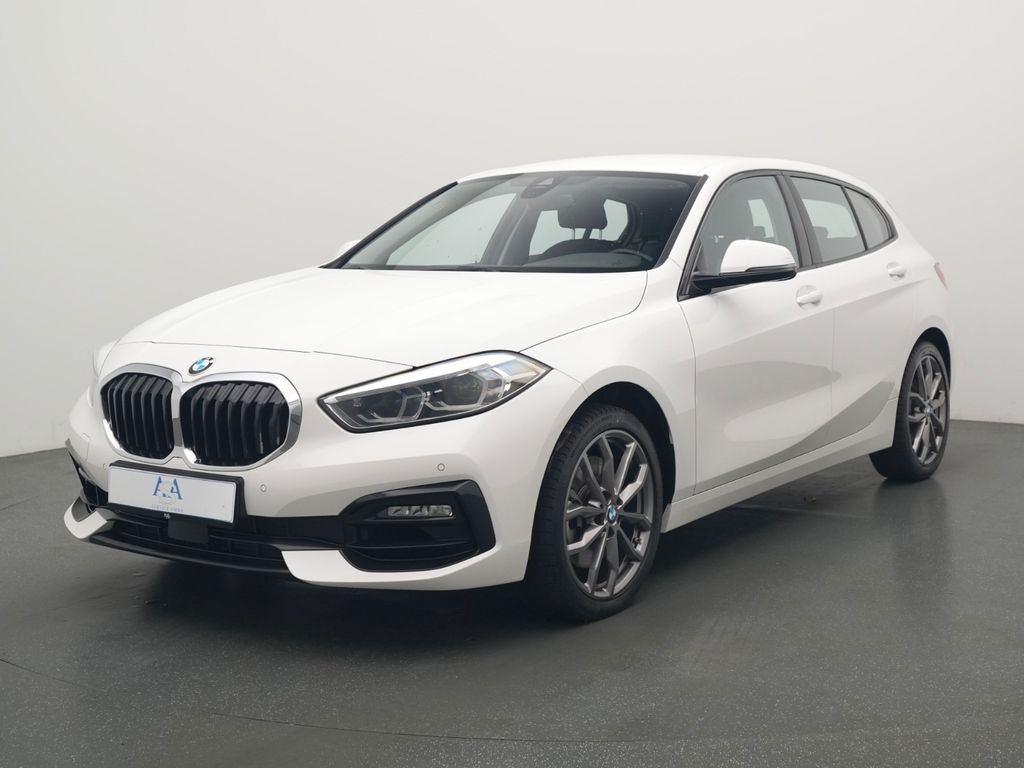 BMW 120 2023