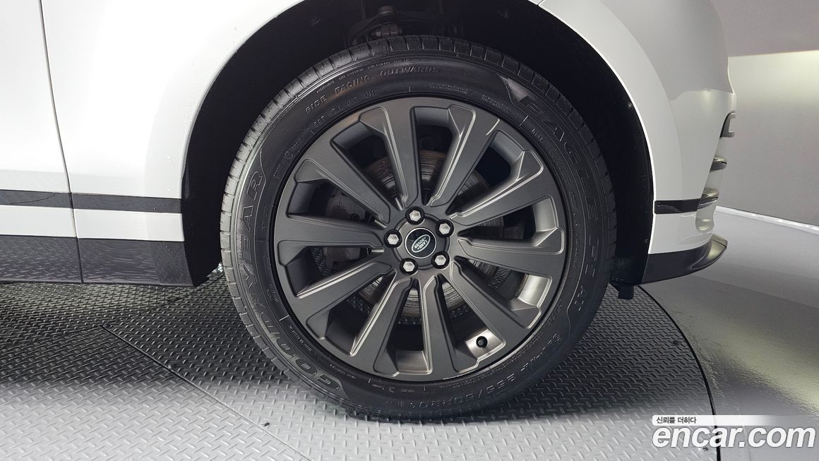 Land Rover Range Rover Velar 2023