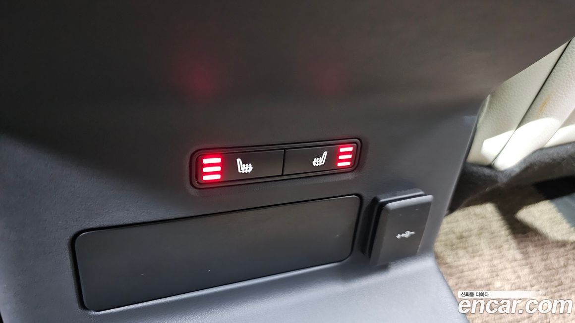 Land Rover Range Rover Velar 2023