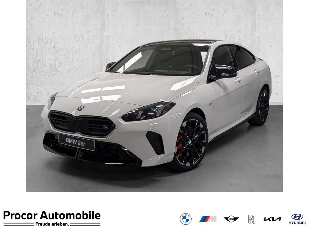 BMW M235