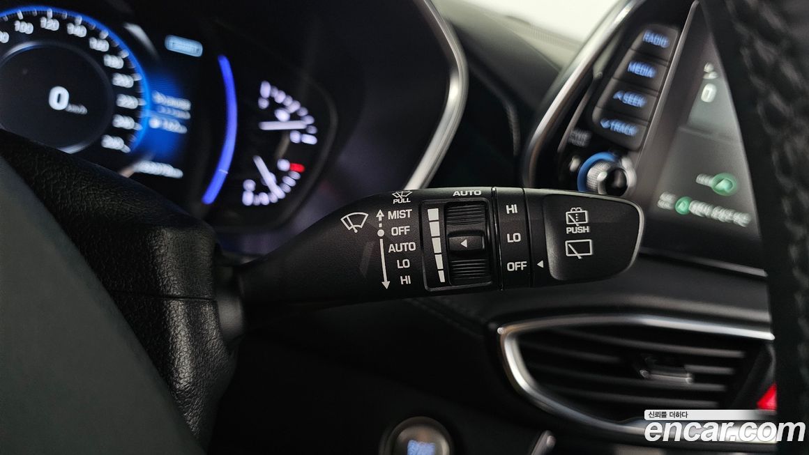 Hyundai Santafe 2020