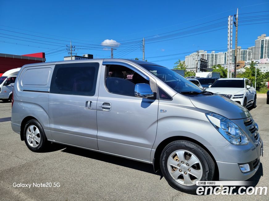 Hyundai Starex 2018