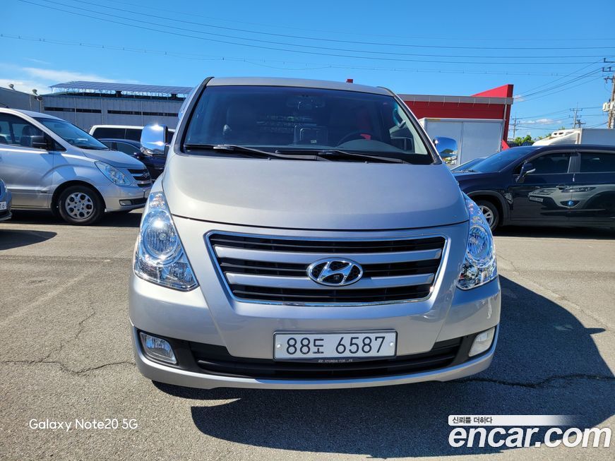 Hyundai Starex 2018