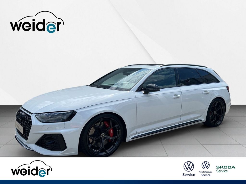 Audi RS4 2025