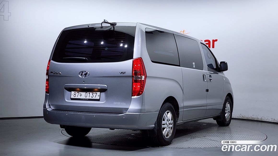 Hyundai Starex 2018