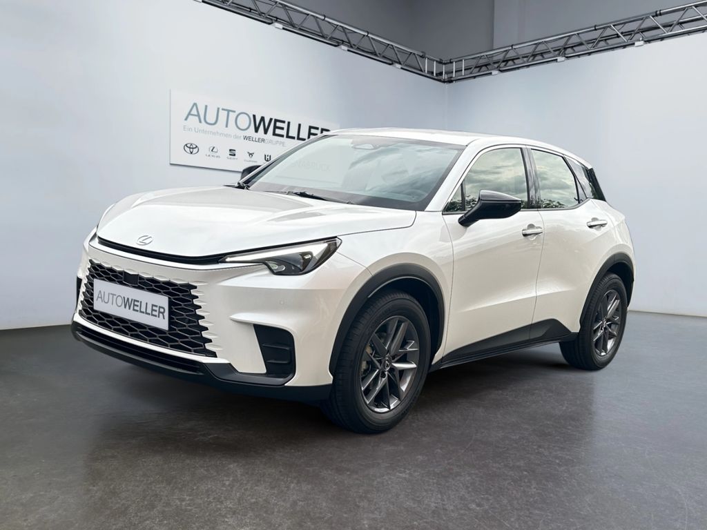 Lexus LBX 2025