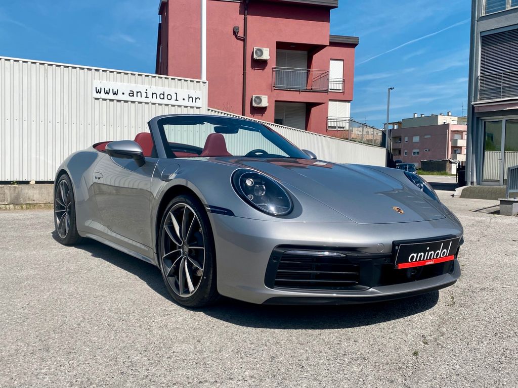 Porsche 911 2023