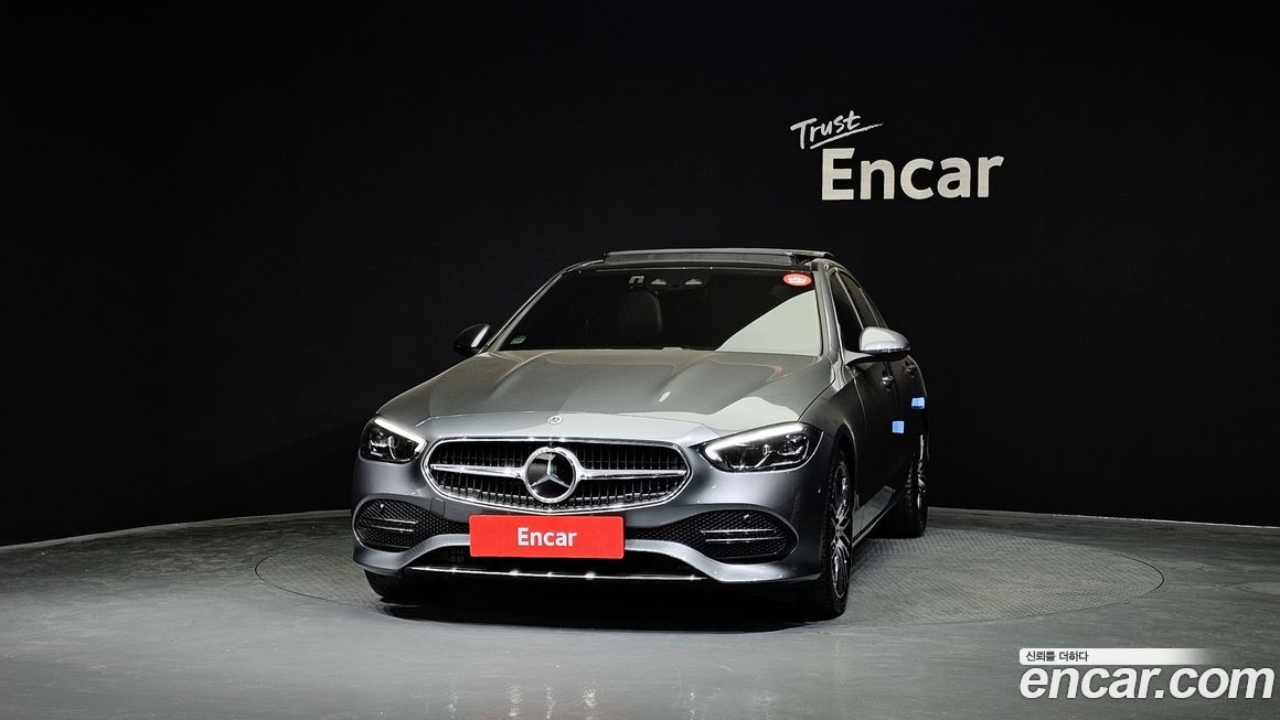 Mercedes-Benz C-Class 2024