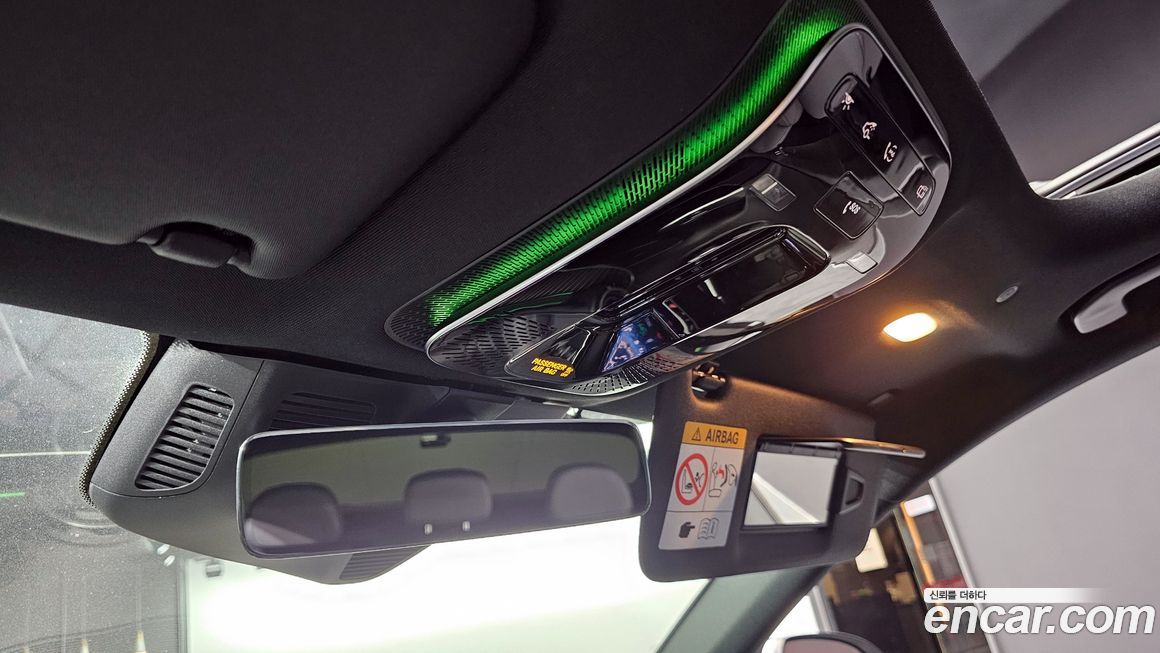 Mercedes-Benz C-Class 2024