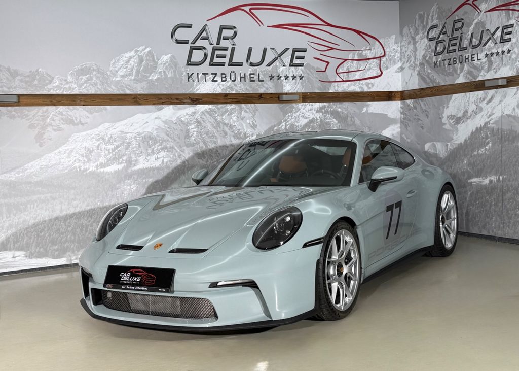 Porsche 992 2025