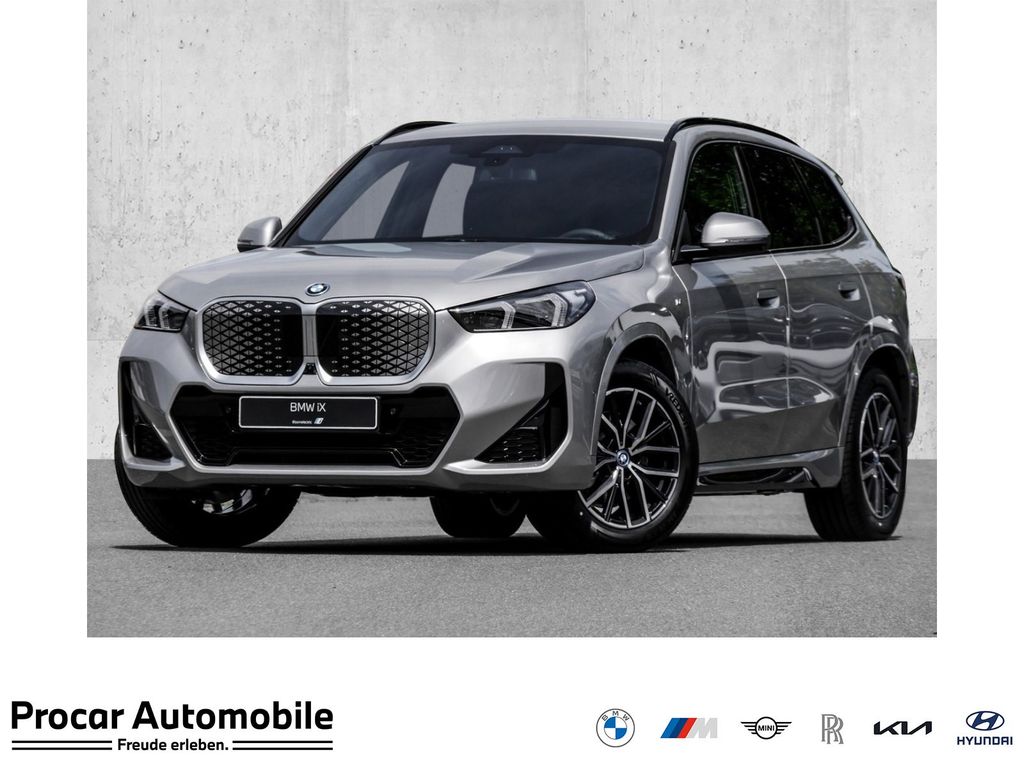 BMW iX1 2025