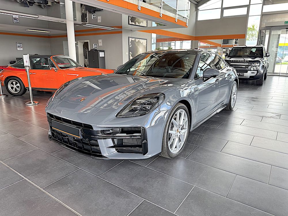 Porsche Panamera 2025