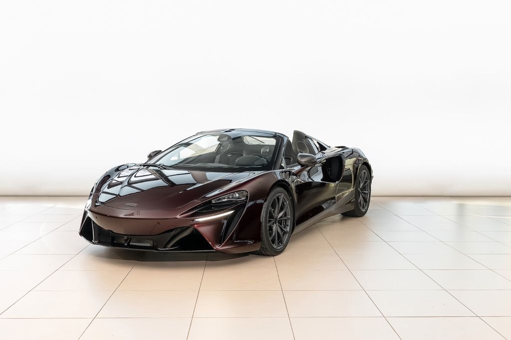 McLaren Artura 2025