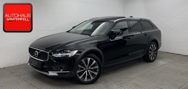 Volvo V90 Cross Country 2023