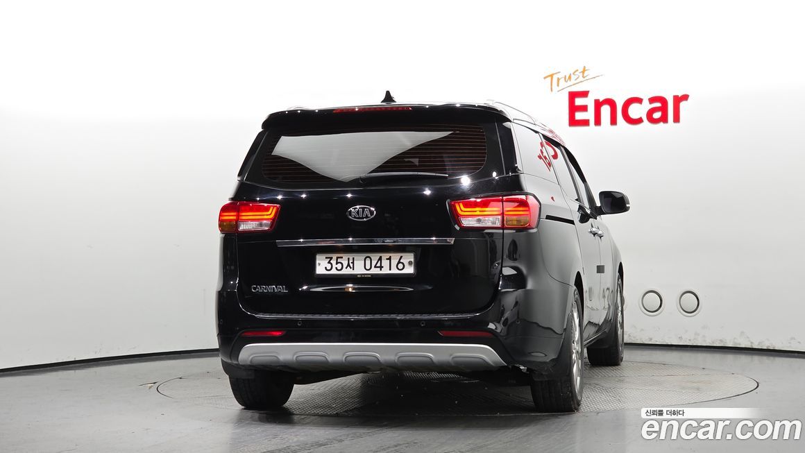 Kia Canival 2016