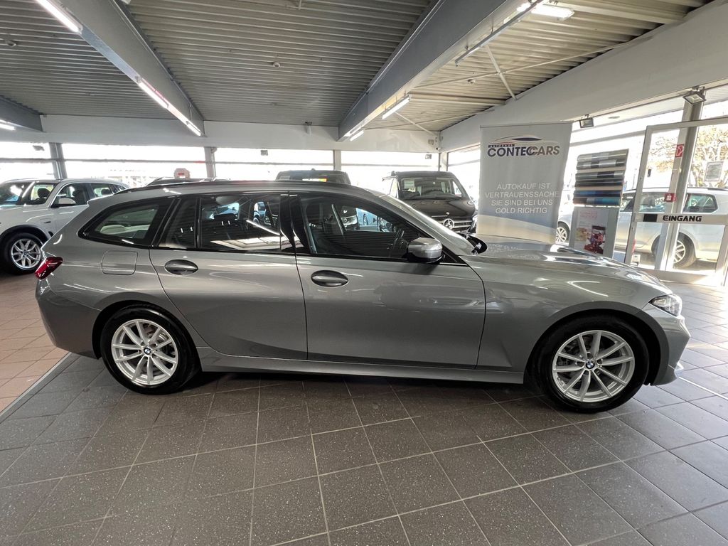 BMW 318 2022