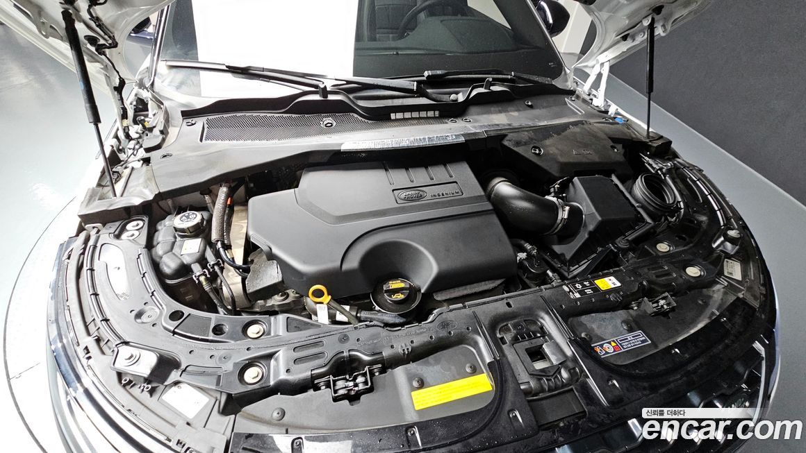 Land Rover Range Rover Evoque 2023