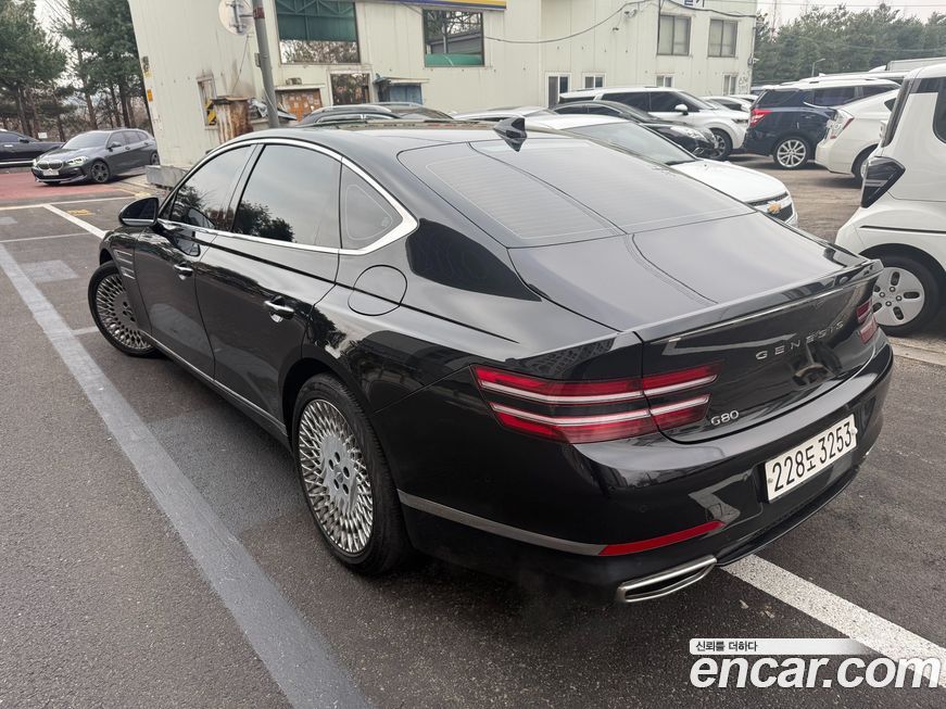 Genesis G80 2023