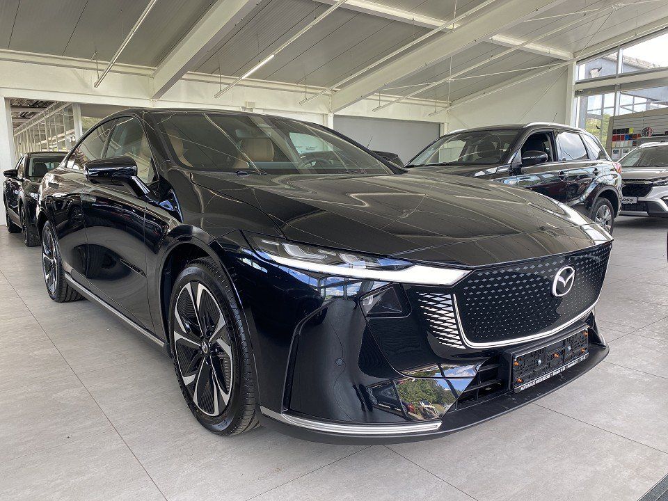 Mazda 6e 2025