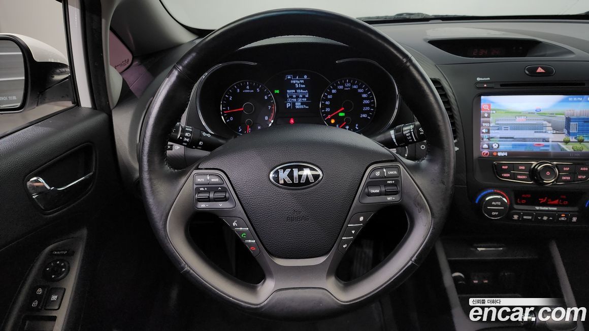 Kia K3 2013