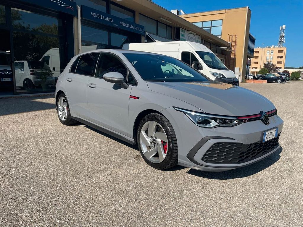 Volkswagen Golf 2021