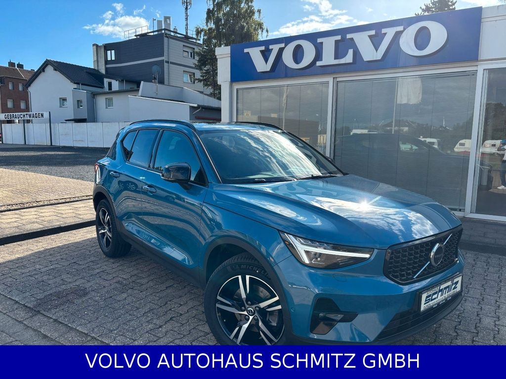 Volvo XC40 2025