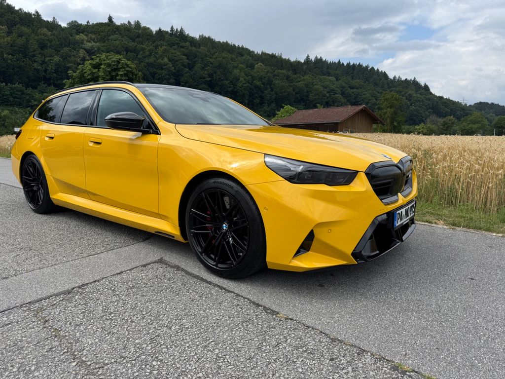 BMW M5 2025