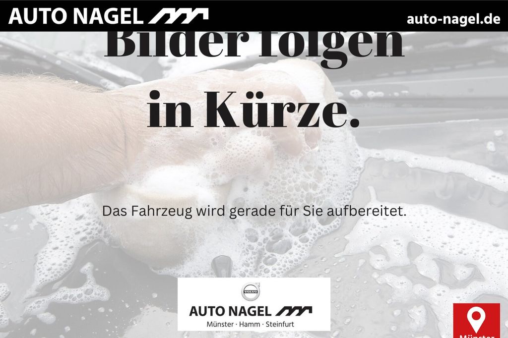 Volvo XC40 2025