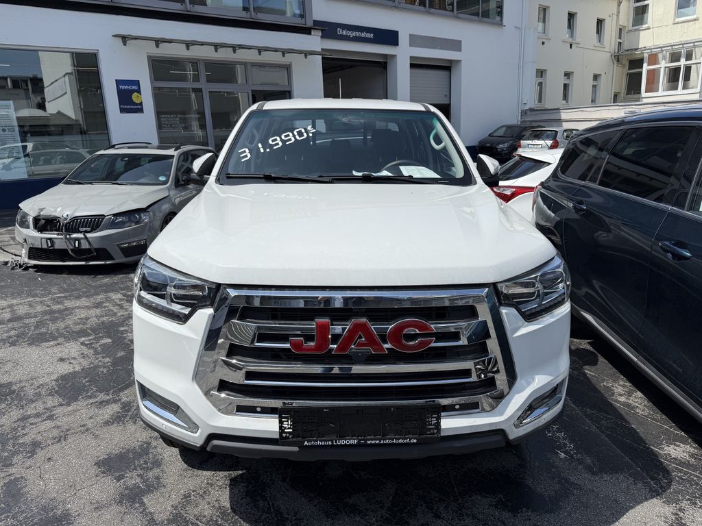 JAC 8 Pro