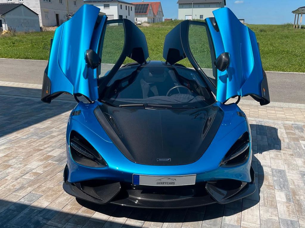 McLaren 765LT 2021