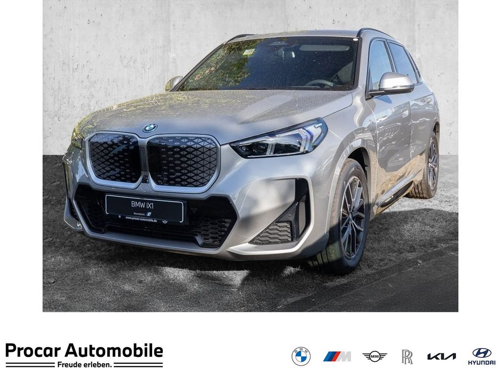 BMW iX1 2025