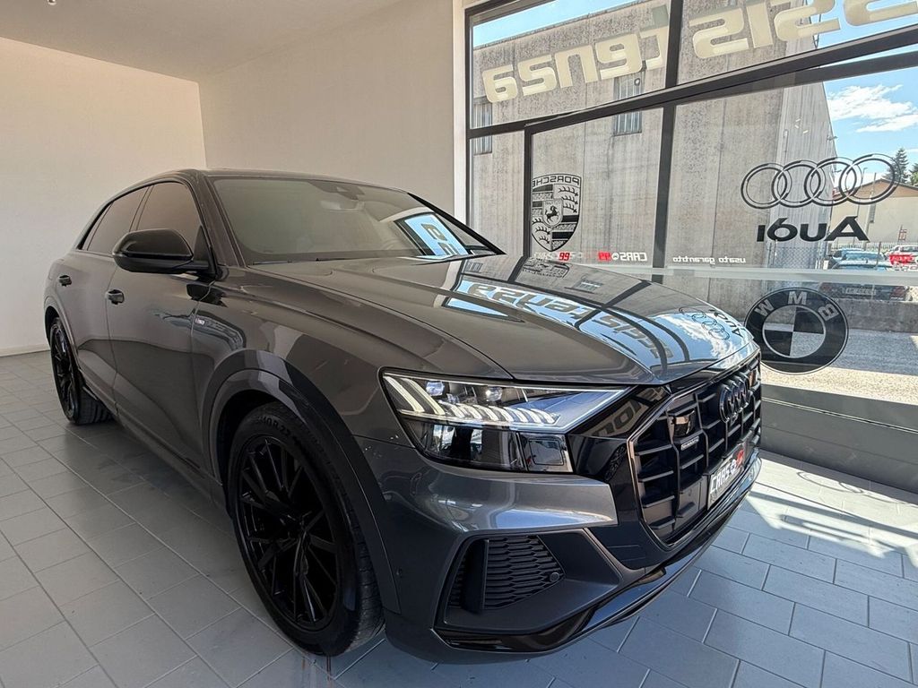 Audi Q8 2021