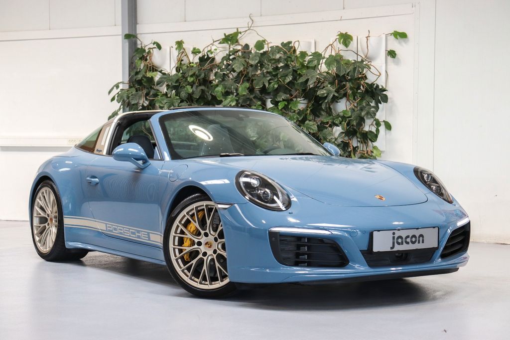 Porsche 911 2017