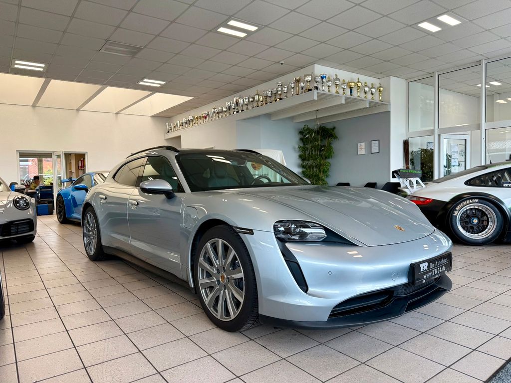 Porsche Taycan 2023