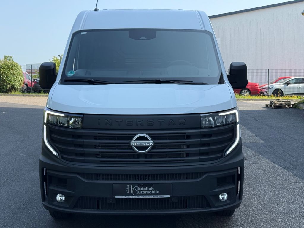 Nissan Interstar 2024