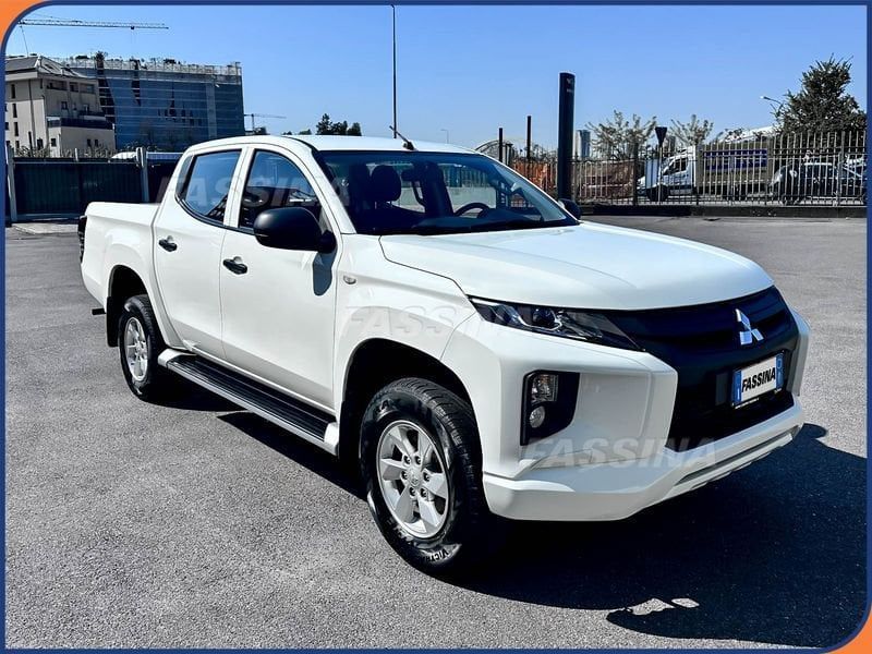 Mitsubishi L200 2022