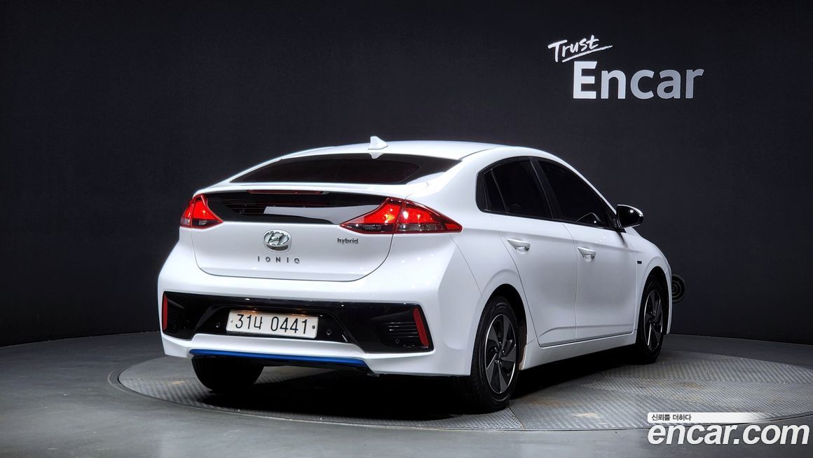 Hyundai Ioniq 2016