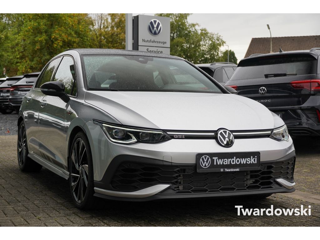 Volkswagen Golf 2023
