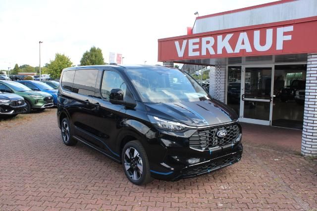 Ford Tourneo Custom 2025