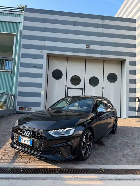 Audi A4 2023