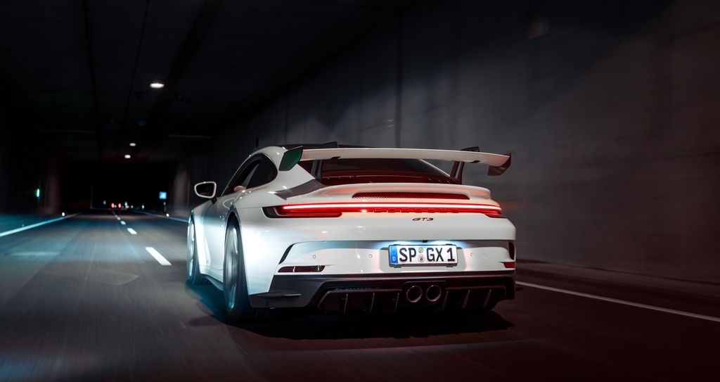 Porsche 992 2023