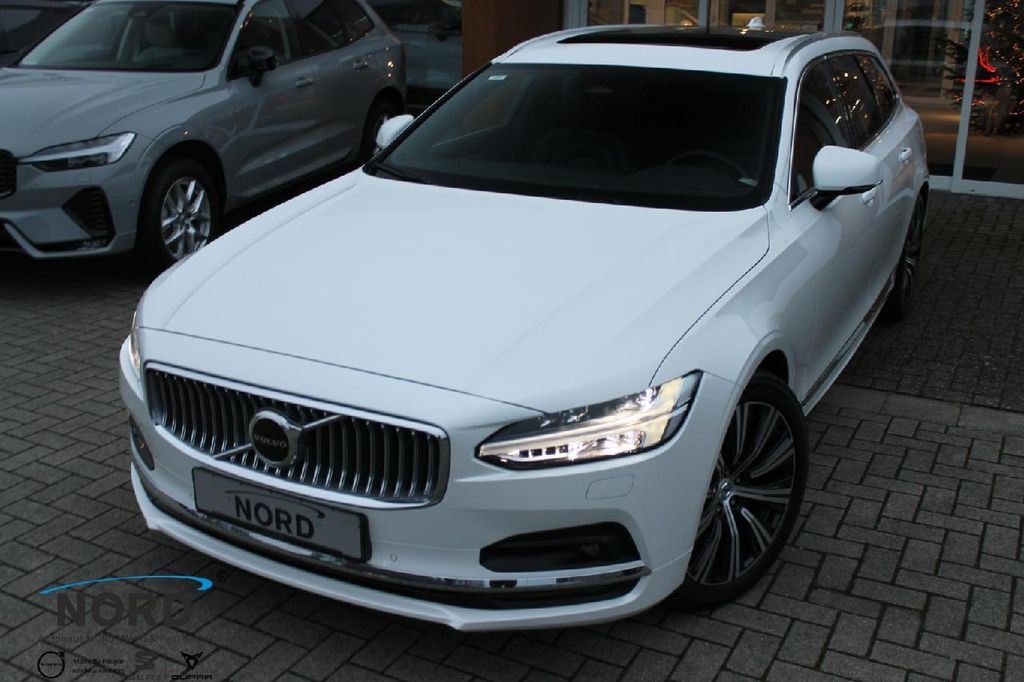 Volvo V90 2023